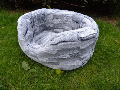 Hunde- und Katzenbett